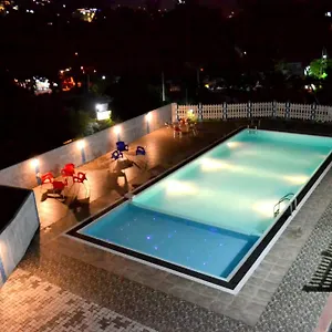 Capital Regency Отель